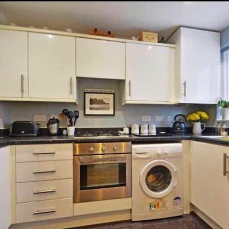 Sunny Family 4-Sleeper Near Newquays Top Beaches Newquay  Exterior photo